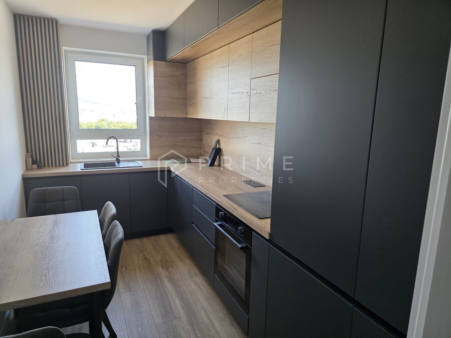 De închiriat – Apartament nou, 2 camere, mobilat lux, Maurer Residence - Poză 3