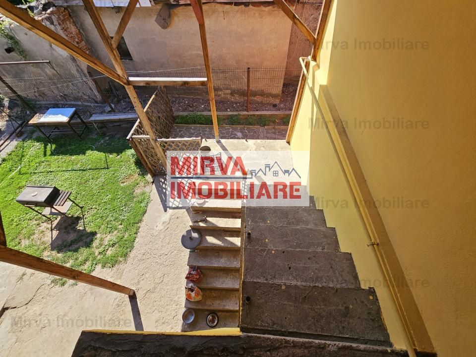 Vanzare vila 6 camere + spatiu comercial, mobilata si utilata, in Blejoi - Poză 47
