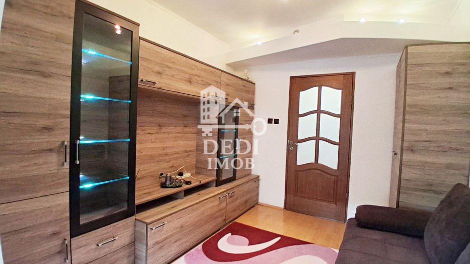 Apartament cu 3 camere de inchiriat zona Rogerius, Oradea - Poză 6