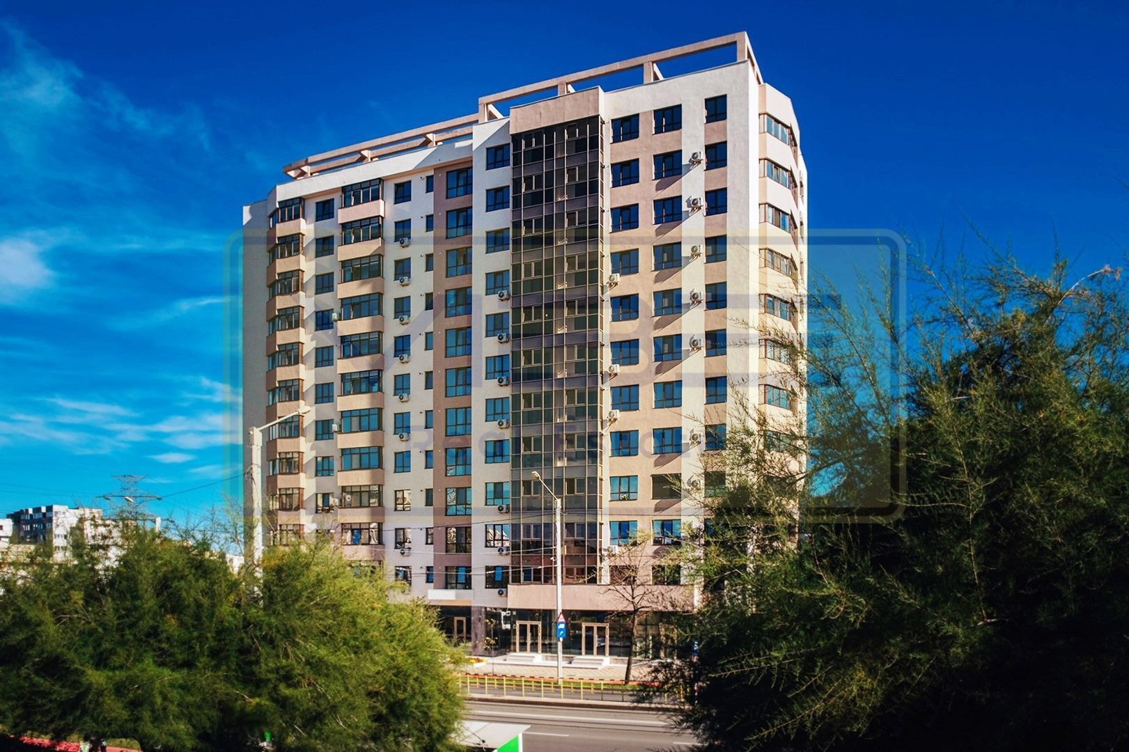 Spatiu la bulevard Nicolina - Rond vechi - Poză 11