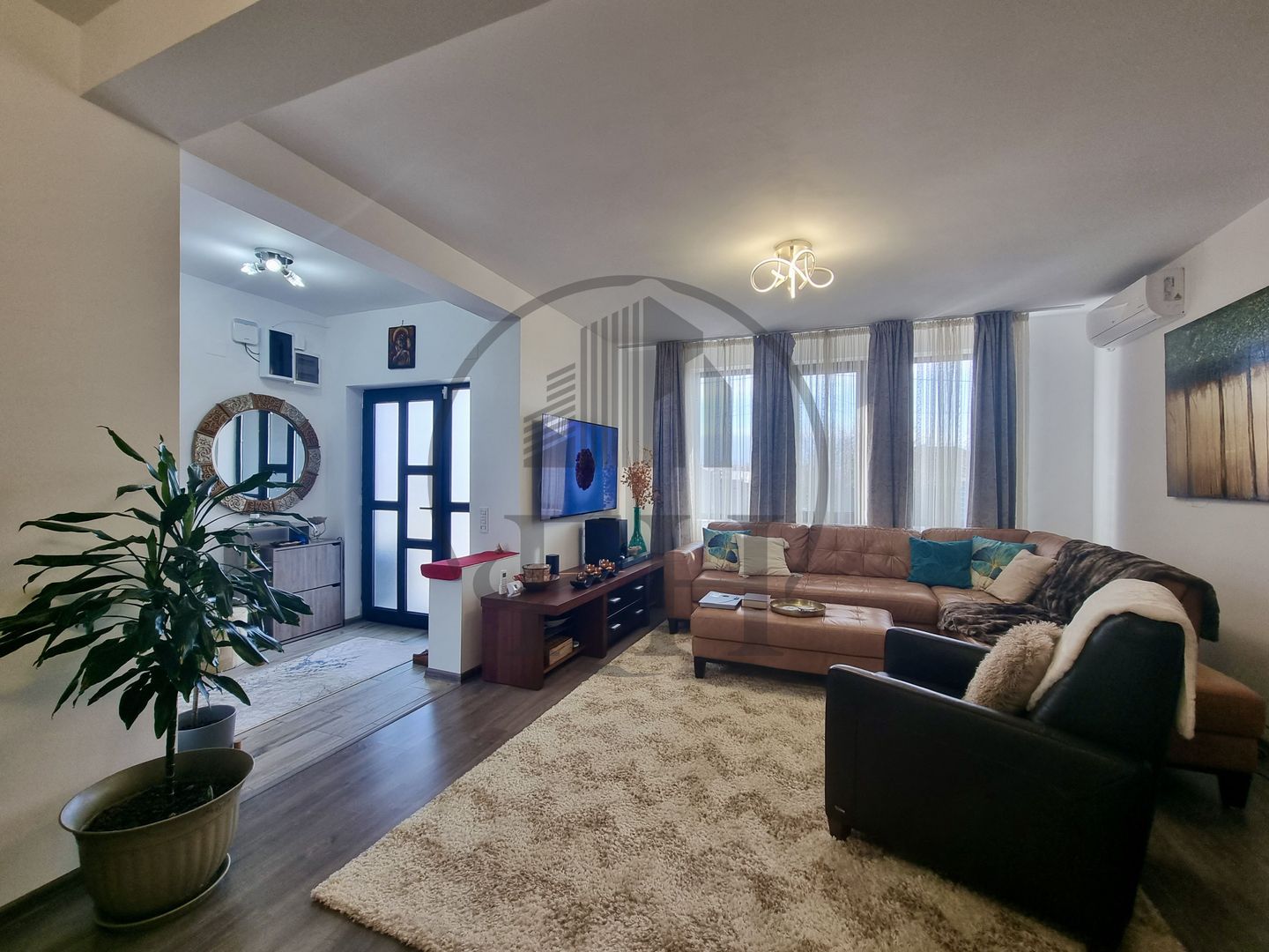 Casa / Vila de vanzare Valu lui Traian - Poză 1