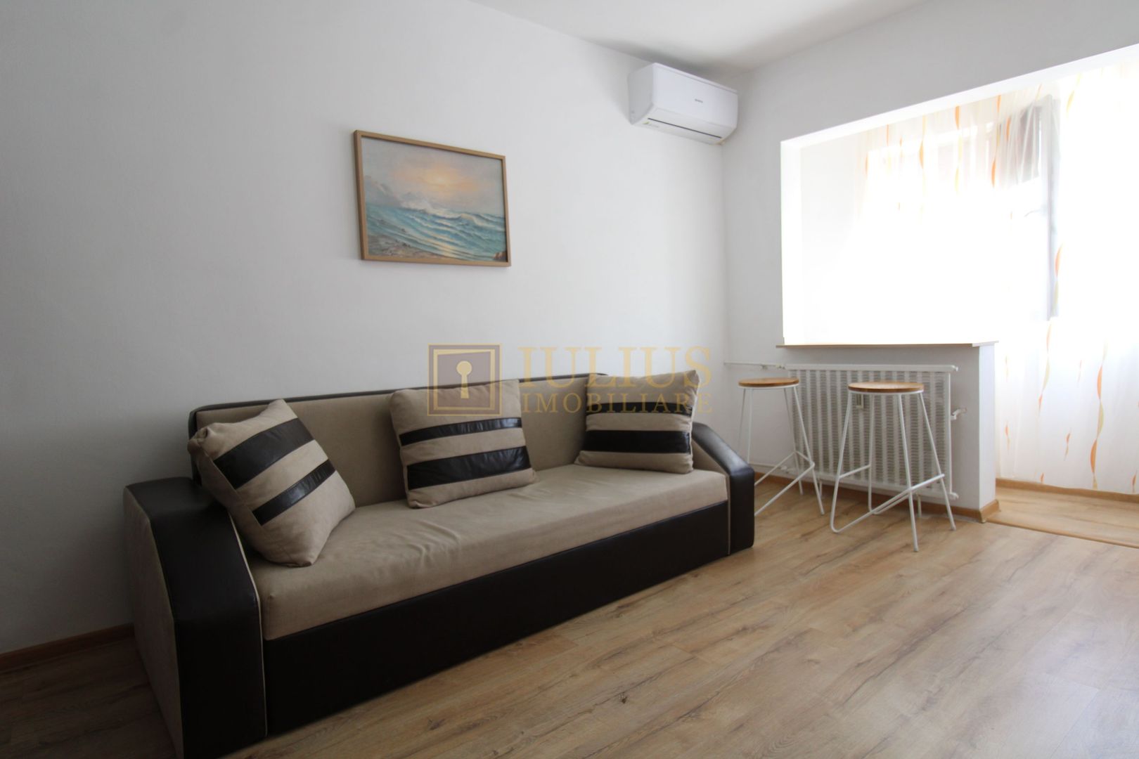 Bucatarie inchisa, aer condiționat -Bucovina - Poză 2