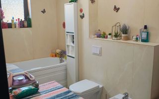 AP 2 CAM FRUMOASA 68 MP PLUS CURTE MOBILAT UTILAT COMPLET-99,000 € - Poză 15