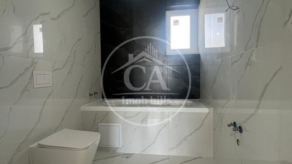 Casă de vânzare cu 4 camere în Santandrei , Bihor - Poză 11