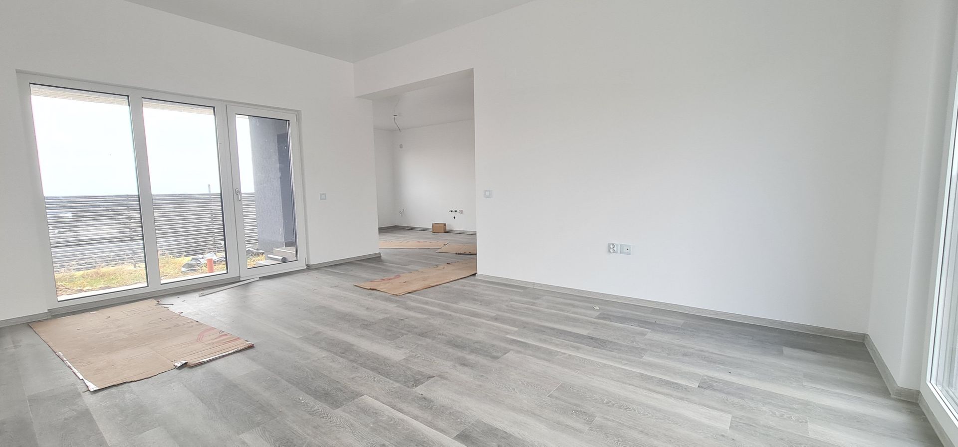 Casa 4 camere un nivel finalizata intabulata cartier Izvor Tarlungeni - Poză 11