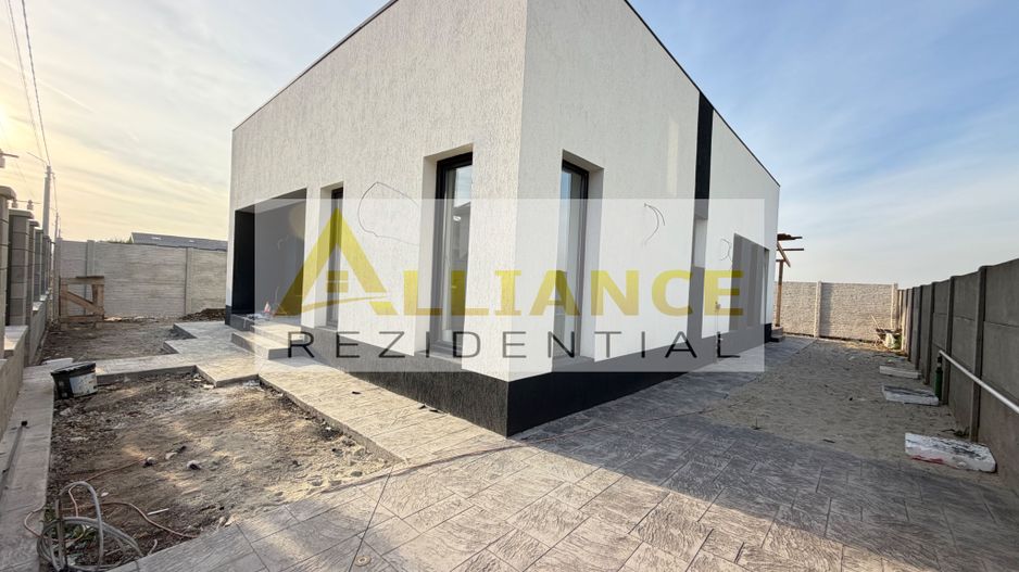Casa moderna pe parter, 4 camere, teren 375 mp – ideala pentru familie - Poză 1