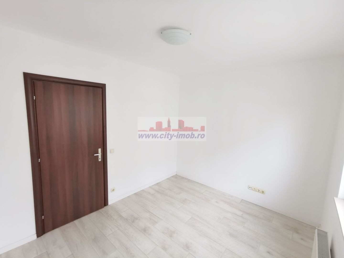 Vanzare Apartament 4 camere Baneasa - Poză 9