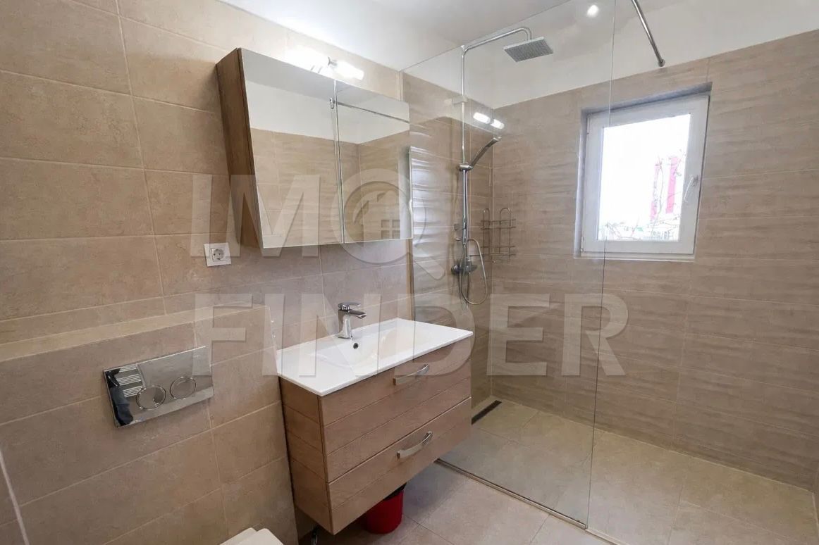 Apartament cu 3 camere în Zorilor strada Rapsodiei - Poză 2