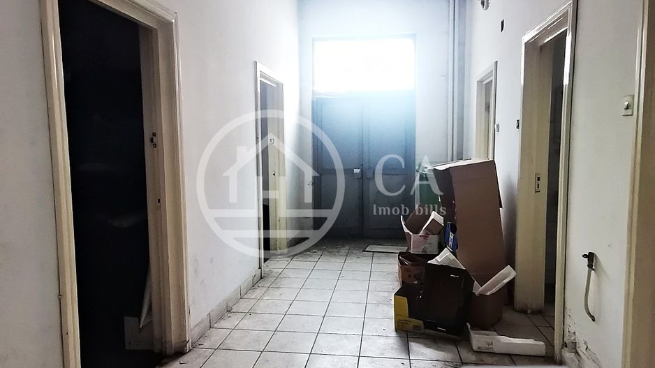 Spatiu comercial cu 15 camere de inchiriat in zona Decebal Oradea - Poză 6