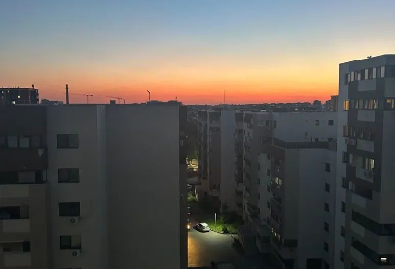 GARSONIERA HILS BRAUNER, PARCARE, BUCATARIE INCHISA, METROU 7 MINUTE - Poză 11