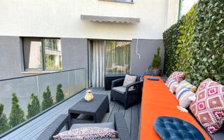 Apartament in centru langa Universitate, cu parcare subterana - Poză 5