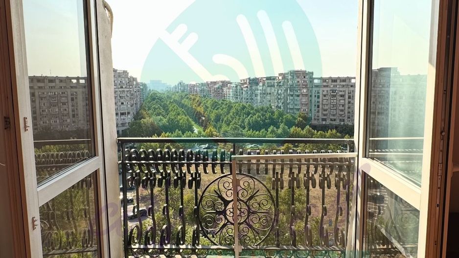 Piata ALBA IULIA - Vedere PANORAMICA - Poză 4