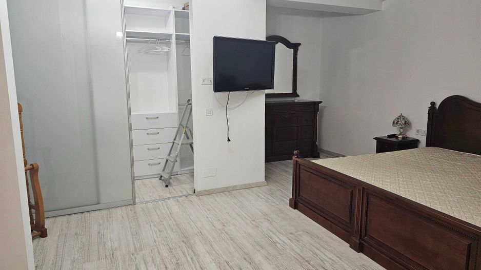 Inchiriez 3 camere 120 mp, New Residence Ghencea - Poză 7