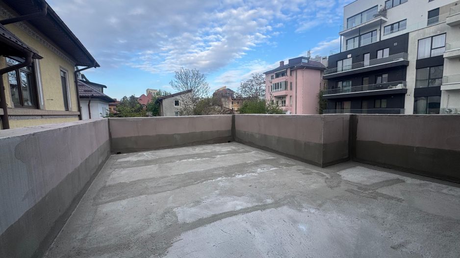 Vila solidă cu potential mutiplu 5 camere + teren || Piața Romană–Polonă - Poză 12