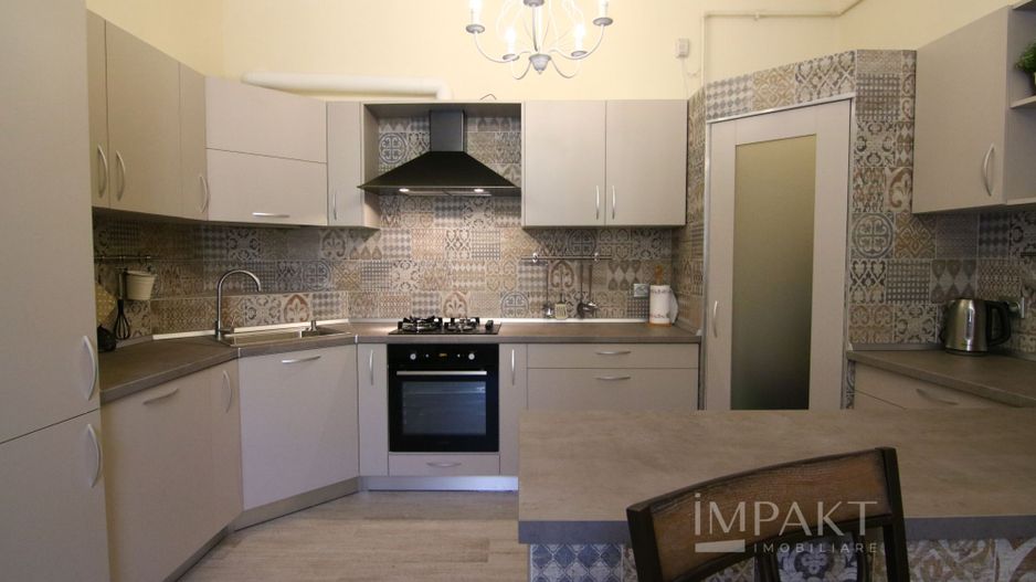 Apartament 4 camere, lux, zona Centrala! - Poză 12