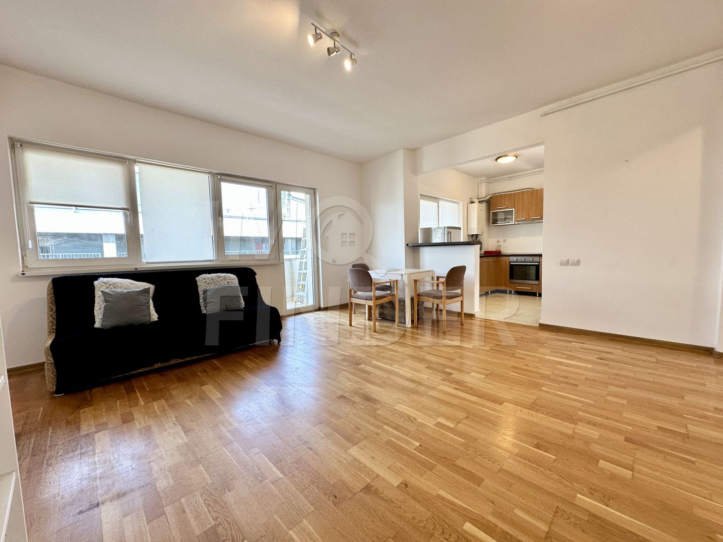 Închiriere 2 camere , Zorilor, lângă hotel Golden Tulip - Poză 3