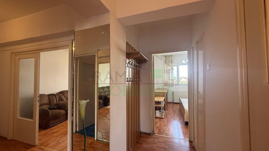 Apartament 3 camere decomandat cu 2 băi în Calea București - Poză 16