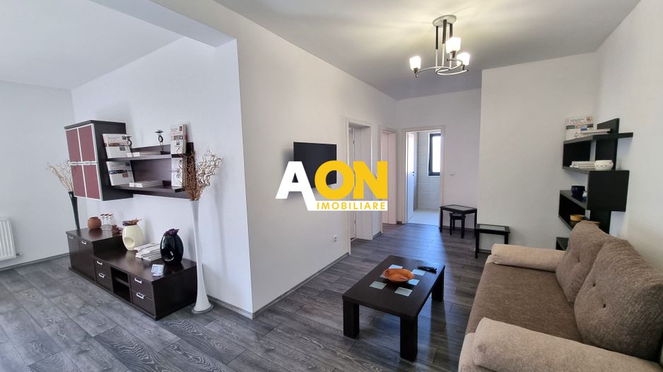 Apartament cu 3 Camere, Etaj Intermediar, Bloc Nou, Centru - Poză 1