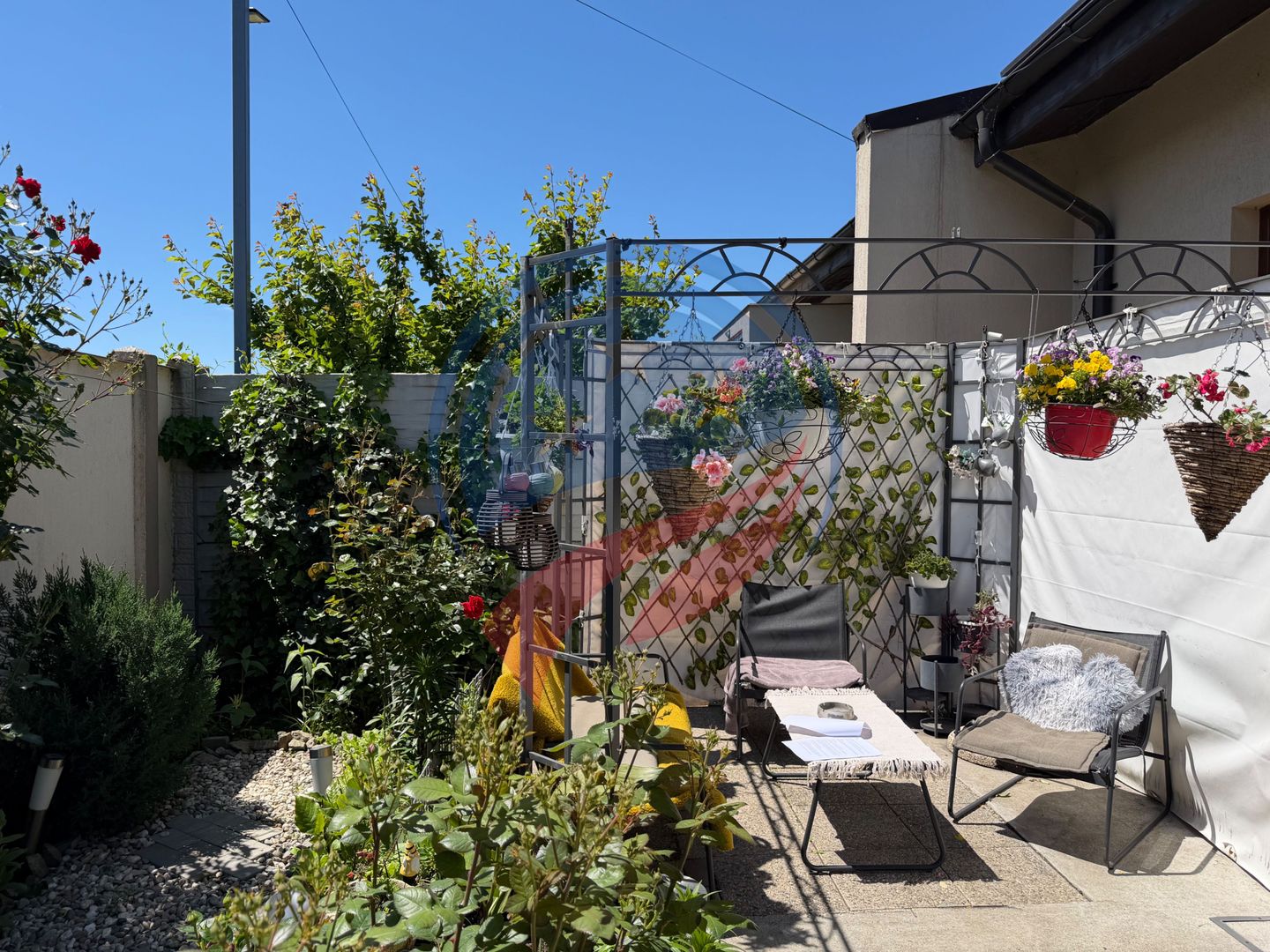 CASA PARTER LOCUITA UTILATA TOTAL IN BARIERA VALCII - Poză 7