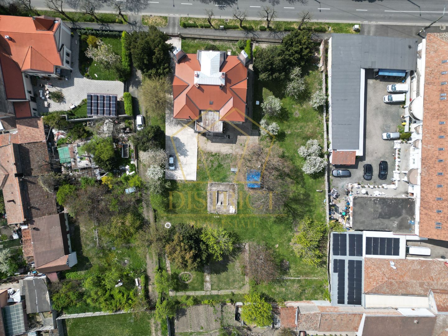 Vila isotorica cu teren de 3.900mp | Central - Poză 4