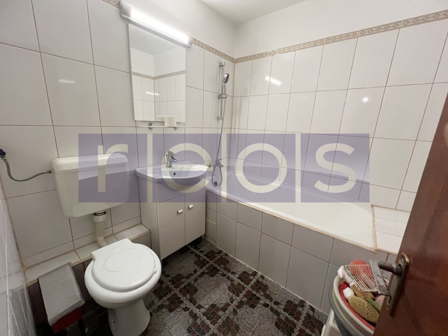 VANZARE 2 CAMERE | DECOMANDAT | BLOC 1982 | ZONA TITULESCU - Poză 7