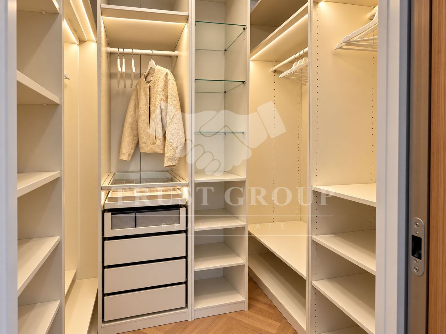 Apartament 3 camere Clucerului — renovat integral - Poză 13