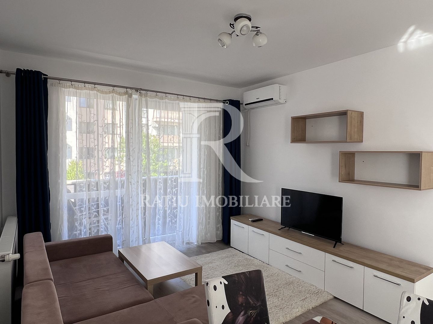 Apartament cu 3 camere | Etaj 1 | Prima Universitatii | Oradea - Poză 3