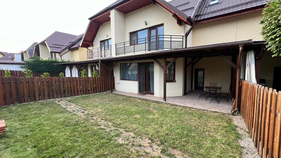 Casa cu 7 camere | 3 balcoane | Garaj | 220 mp + 80 mp curte | Cartier Panorama - Poză 1