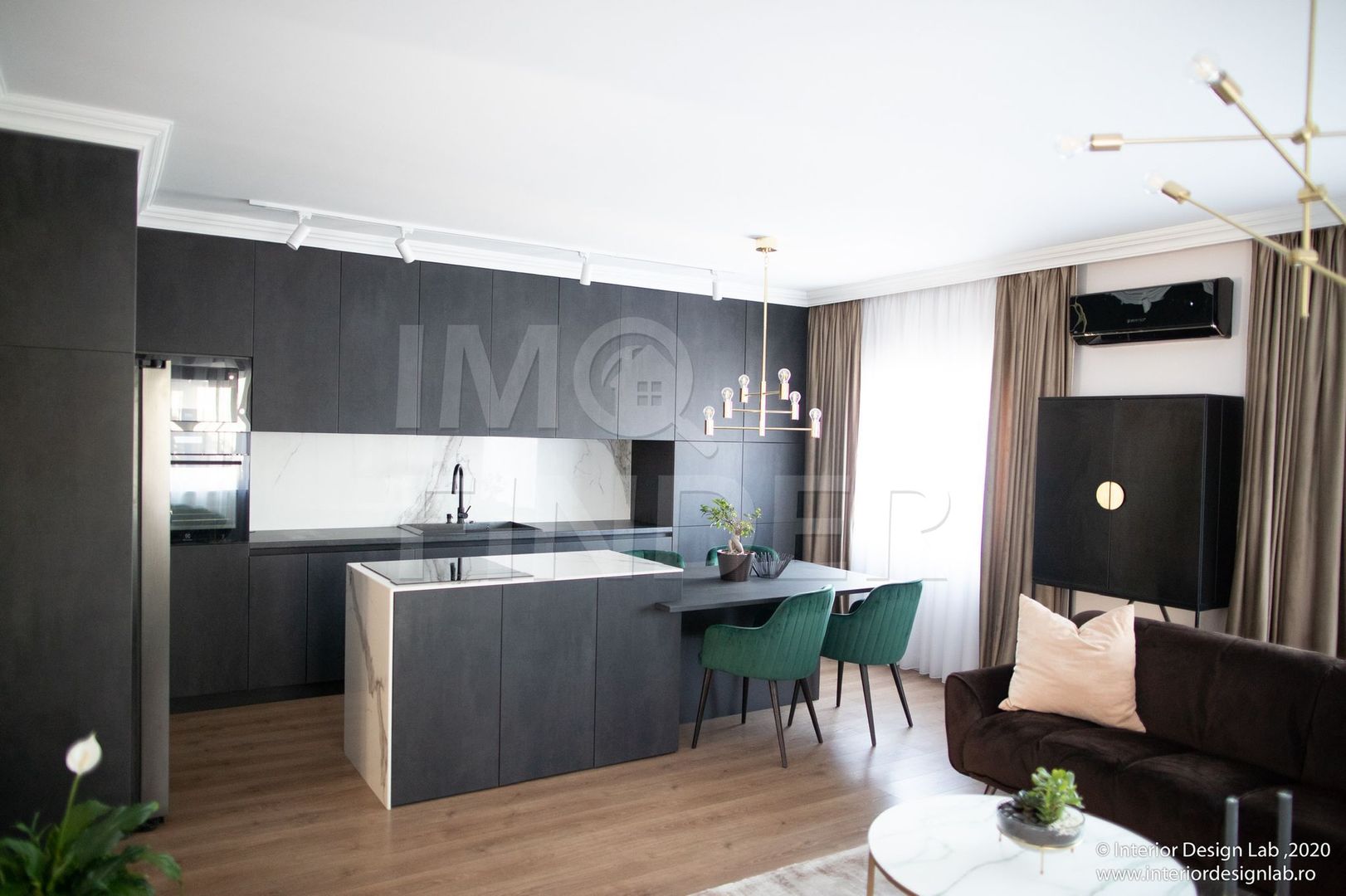 Apartament de LUX cu Gradina 150 mp si Parcare zona Andrei Muresanu - Poză 3