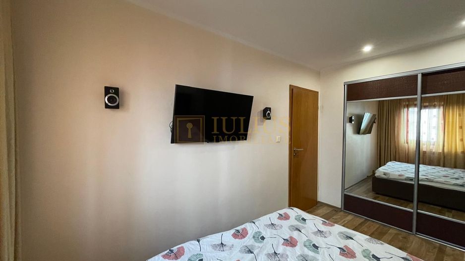 3 camere + boxa depozitare in zona Complex Studentesc, Sala Olimpia - Poză 9