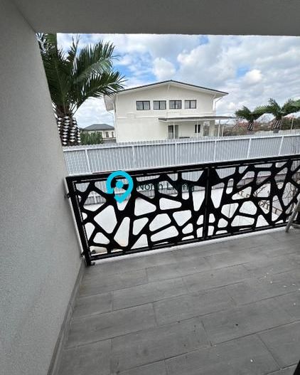 Duplex 4 camere + curte 100 mp Tunari - Poză 15