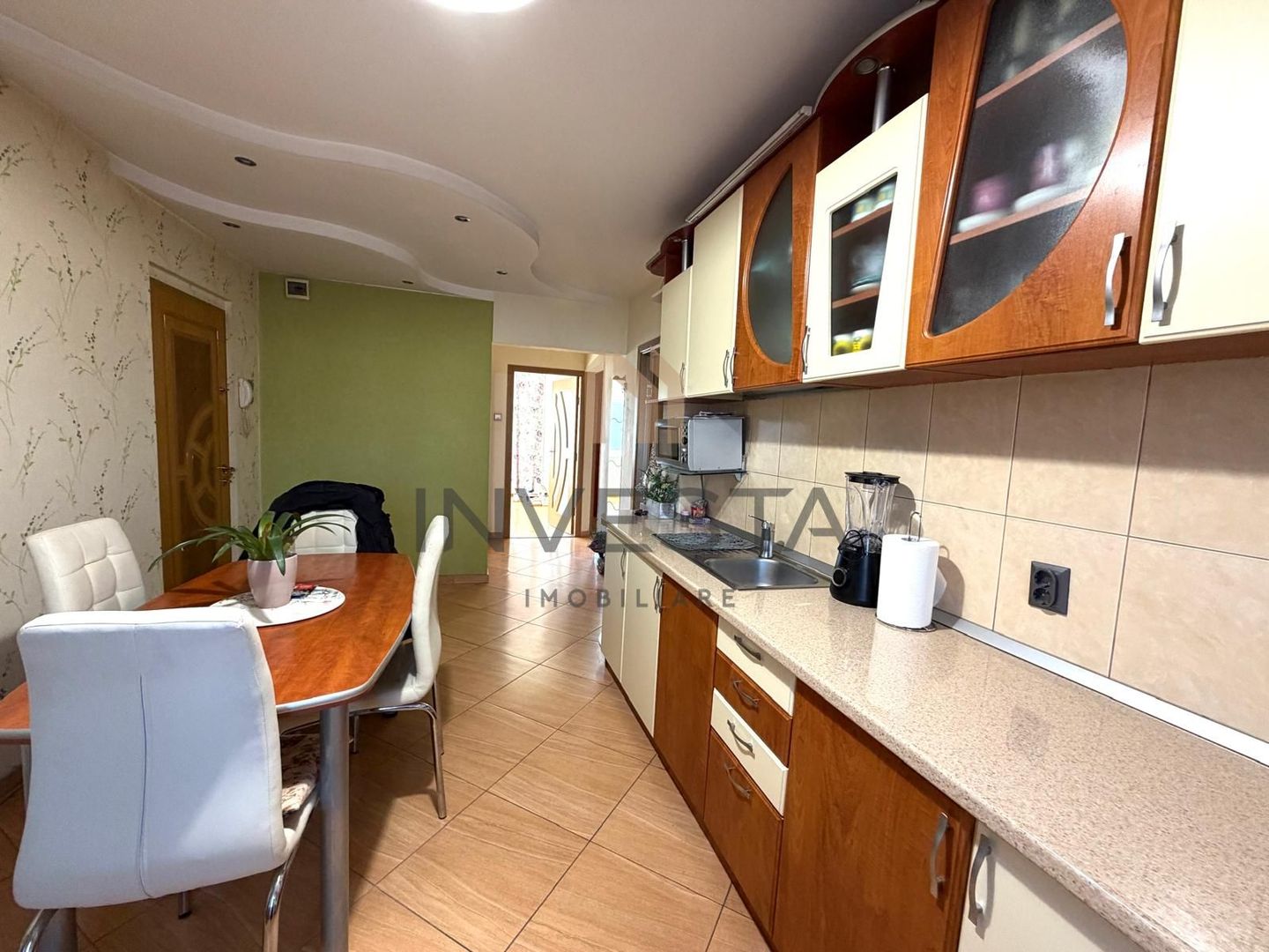 Apartament cu 3 camere in zona strazii Gorunului ! - Poză 5