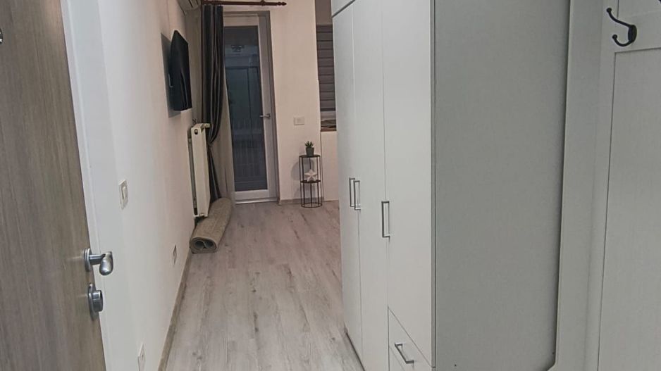 Chirie, 1 camera, Prima Onestilor, 300 E/luna - Poză 5