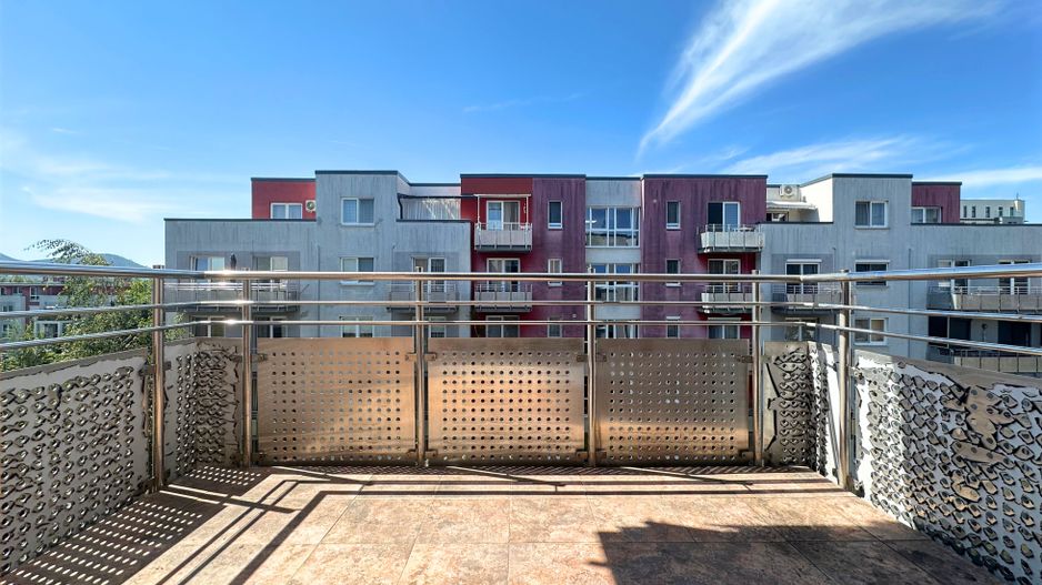 Apartament 2 camere mobilat și utilat cu vedere superbă spre Tâmpa - Poză 5