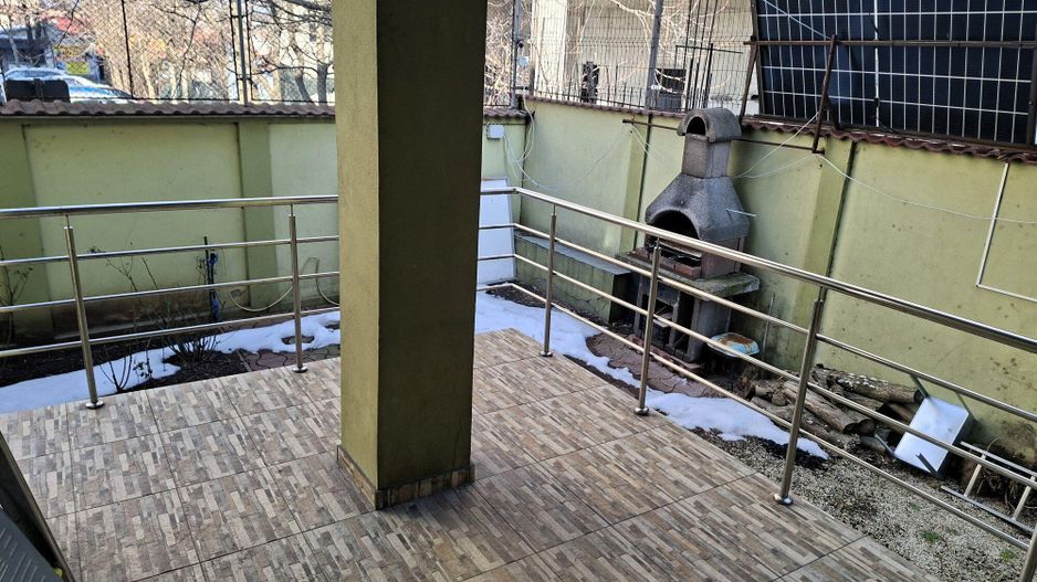 Vila cu 10 camere, destinatie rezidentiala / birouri - Poză 8