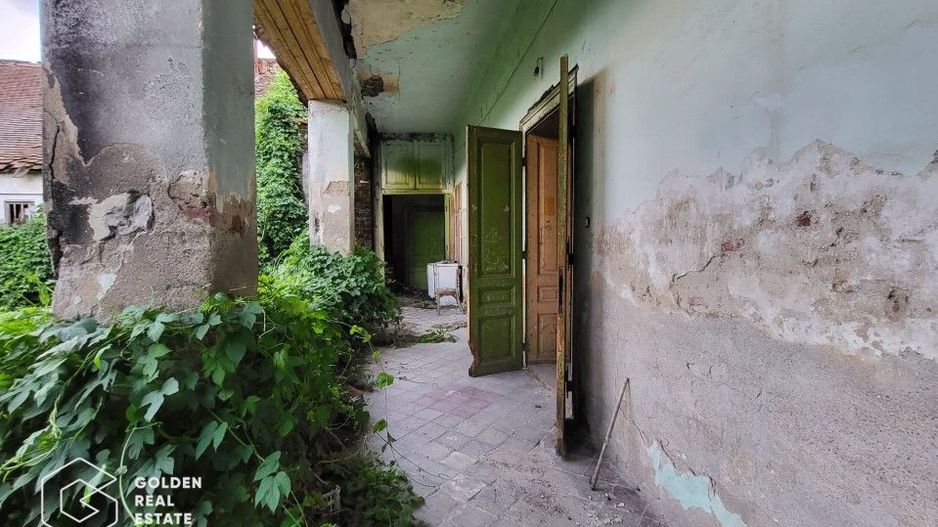 Casa cu teren 1600 mp, Lipova - Poză 6