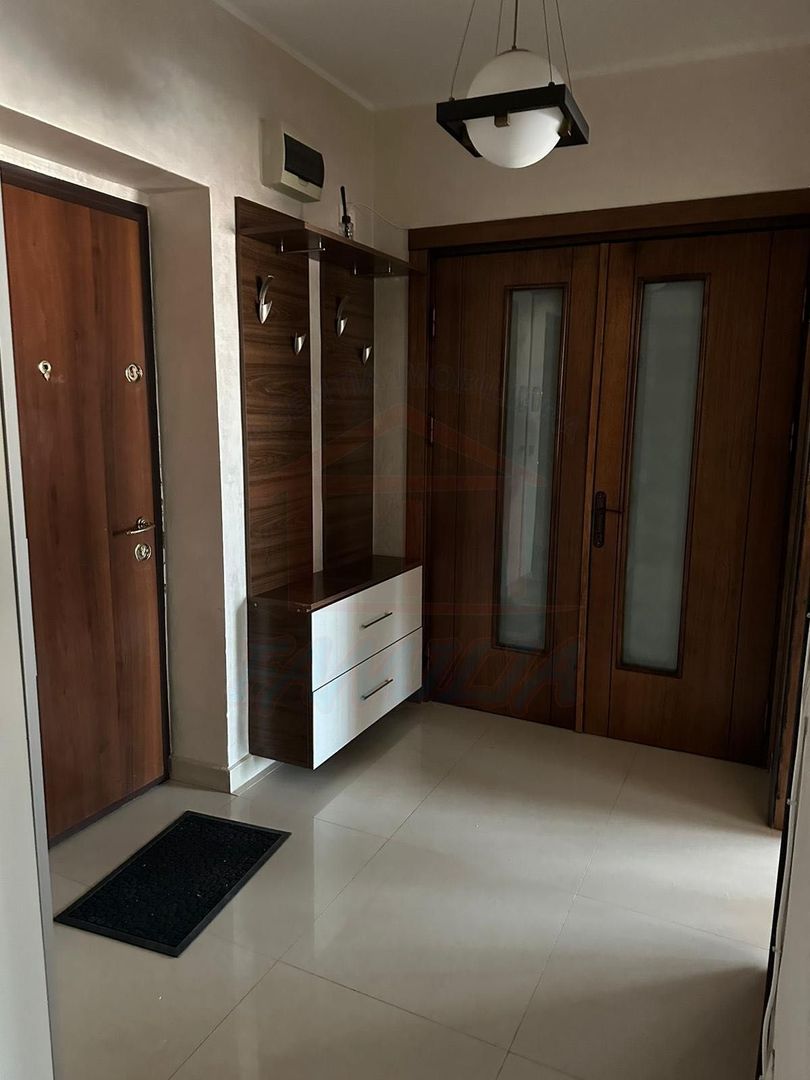 Inchiriere apartament cu 2 camere, Cosbuc, 70 mp, 500 EURO/Luna - Poză 5