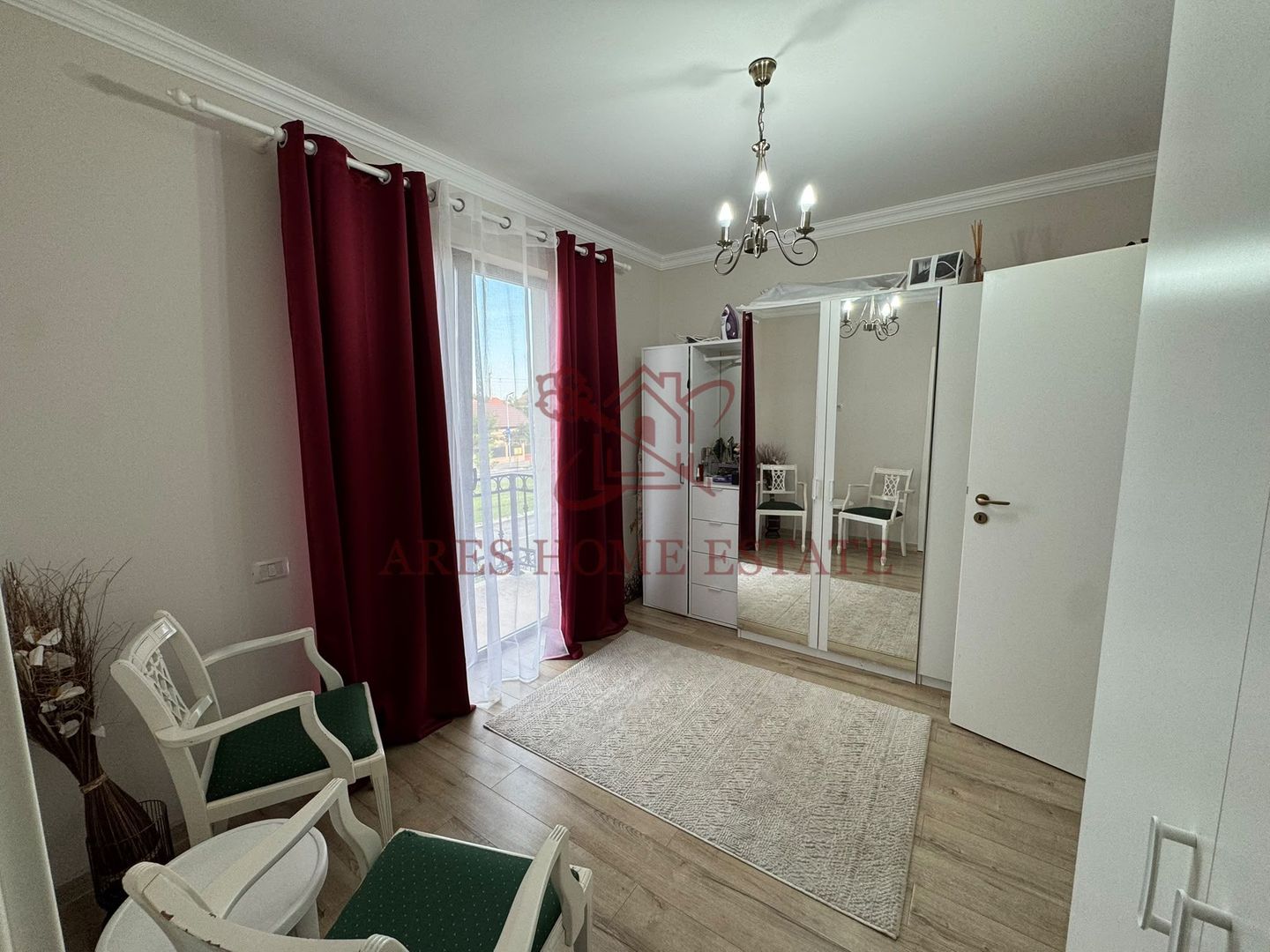 Casa 4 dormitoare, 3 bai, bucatarie inchisa si gradina – Bogdanestilor - Poză 18