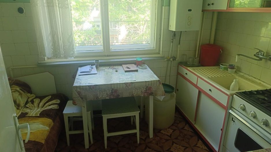 BRASADAS vinde ap 2 cam etaj 3/4 - Poză 4