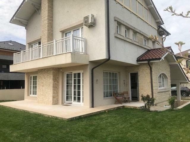 Casa individuala langa lacul Straulesti cu mutare imediata. Direct proprietar - Poză 1