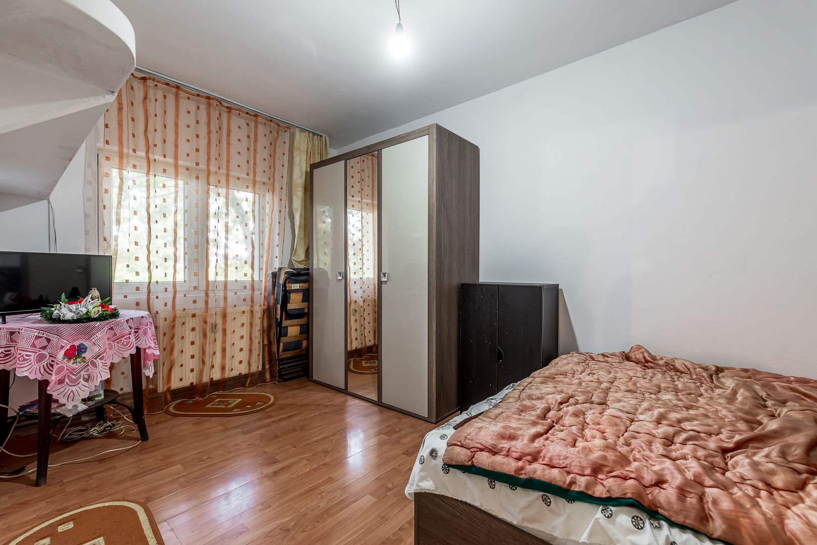 Apartament cu 3 camere decomandat la parter in Confectii Comision 0% - Poză 5