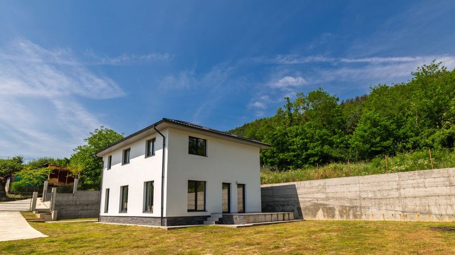 Casă individuală nouă P+1 - 140 mp - Teren 663 mp - Argeșelu - Poză 2