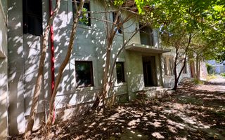 OPORTUNITATE RARA - imobil central, multifunctional, curte PROPRIE - Poză 4