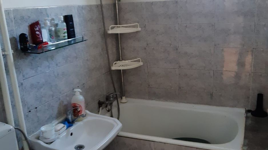Apartament 4 camere, etaj 1, orientare sudică – Micro 39 A - Poză 4