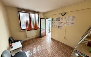 Spatiu comercial P+1 - 200mp - vad - pretabilitate mare - Lapus - Poză 12