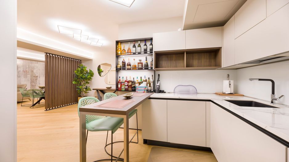 Apartament deosebit 4 camere complet mobilat si loc de parcare inclus - Poză 6