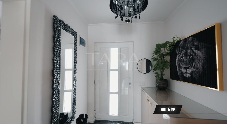 Casă modernă cu teren generos și panoramă superbă în Feleacu - Poză 3