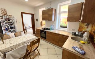 VANZARE 3 CAMERE | PARTER CASA INTERBELICA | 2 CURTI PROPRII | ZONA BELVEDERE - Poză 8