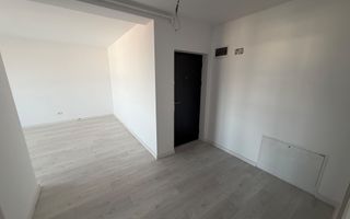 Decomandat. Disponibil imediat. Strada asfaltata - Poză 9