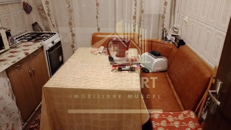 APARTAMENT 2 CAMERE ETAJ 4 VISOI CAMPULUNG - Poză 4